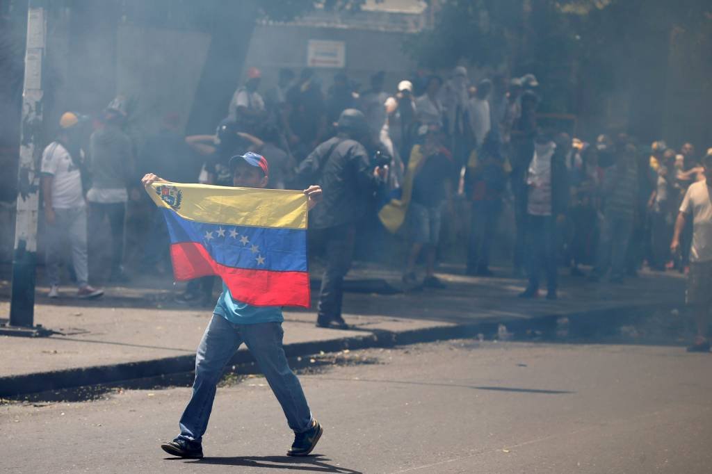 Venezuela registra distúrbios em dia de intensas manifestações
