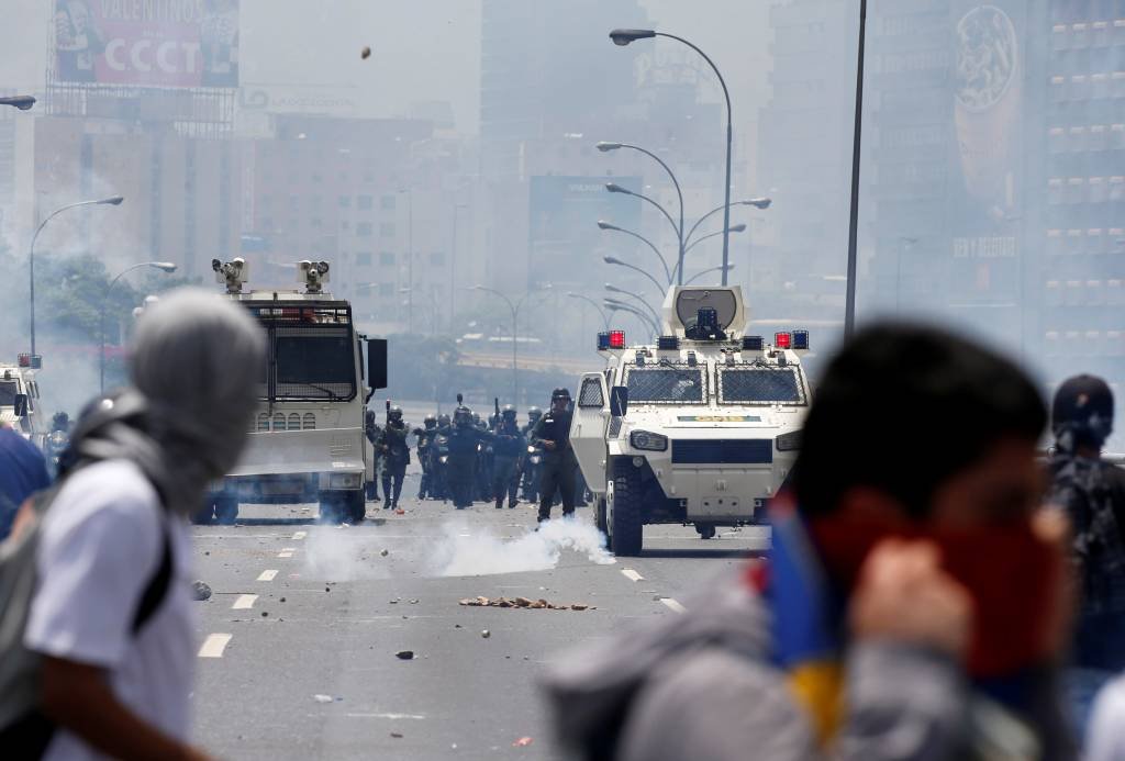 Polícia dissolve manifestação da oposição na Venezuela