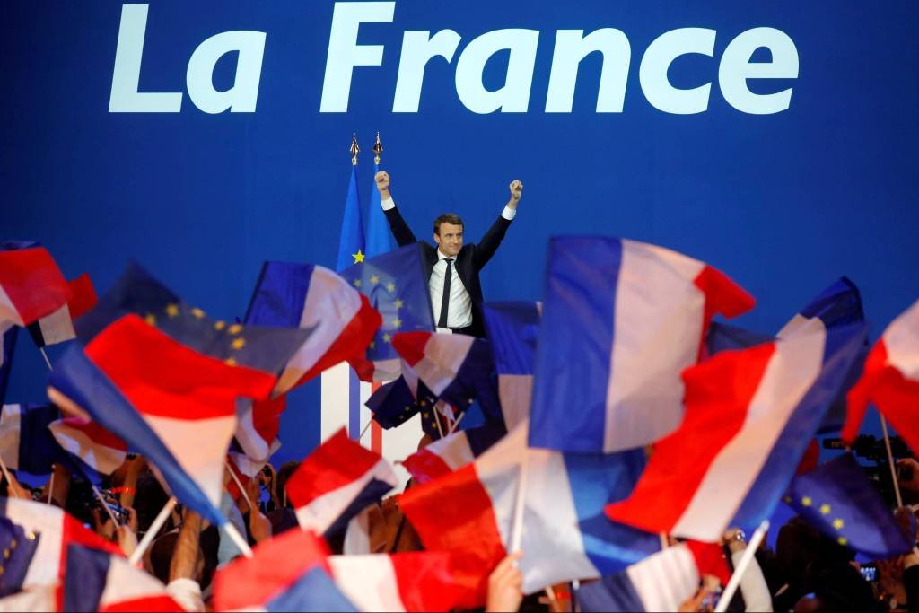 Novo presidente: ele foi eleito neste domingo o mais jovem presidente da história da França (REUTERS/Philippe Wojazer/Reuters)