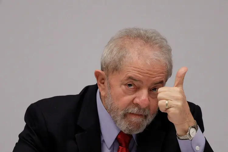 Lula: o petista é réu por corrupção passiva e lavagem de dinheiro, no caso do tríplex do Guarujá (Ueslei Marcelino/Reuters)
