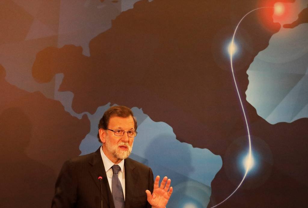Espanha e Brasil planejam cabo de fibra óptica submarino até 2019