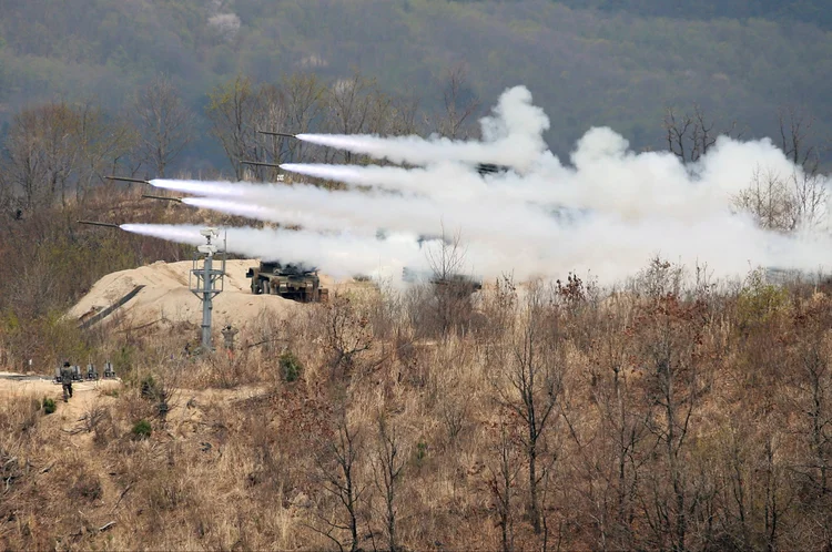 Exercício militar dos EUA e Coreia do Sul perto da fronteira militar com a Coreia do Norte (REUTERS/Kim Hong-Ji/Reuters)