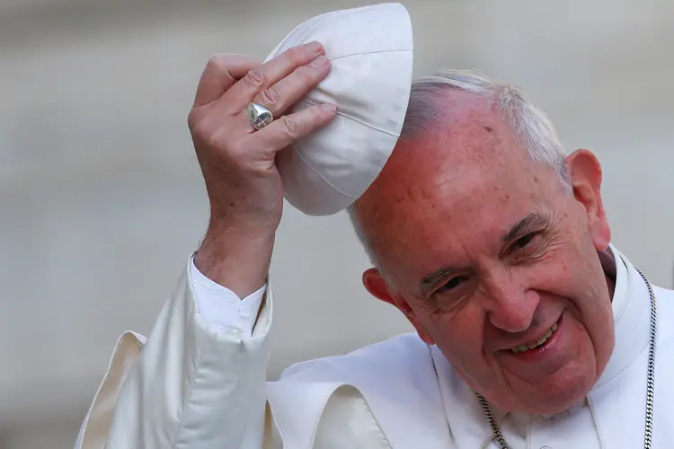 Papa Francisco disse ao chileno Juan Cruz que Deus o fez gay, "o ama assim e a mim não importa" (Tony Gentile/Reuters)