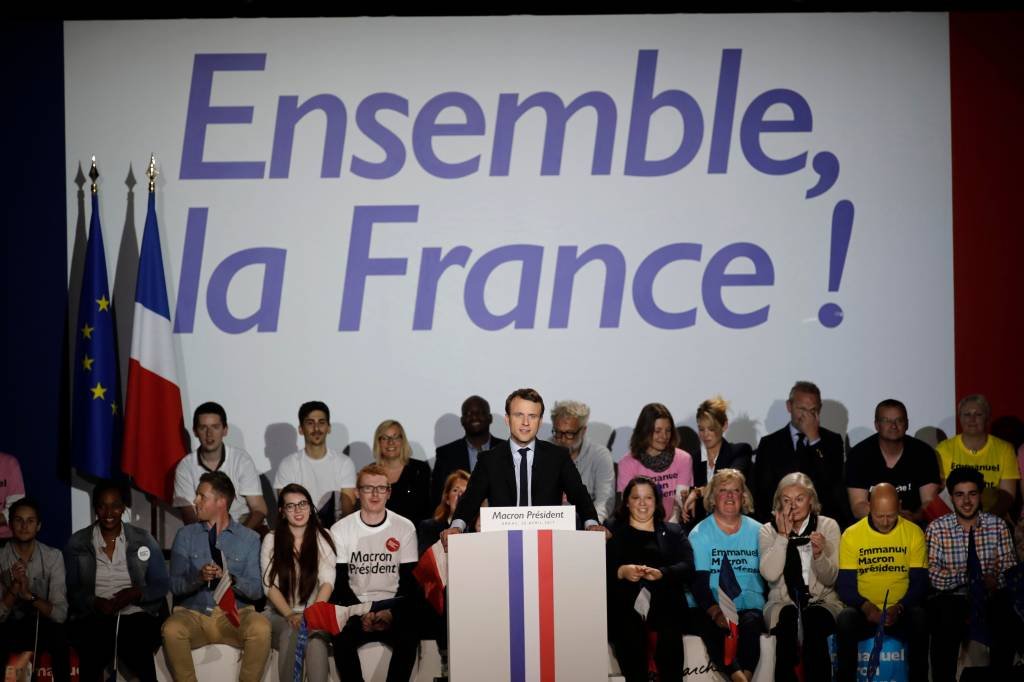 Emmanuel Macron: segundo pesquisas, Macron, que é apoiado pela centro-direita e os socialistas, conta com uma intenção de votos de 60% (Benoit Tessier/Reuters)