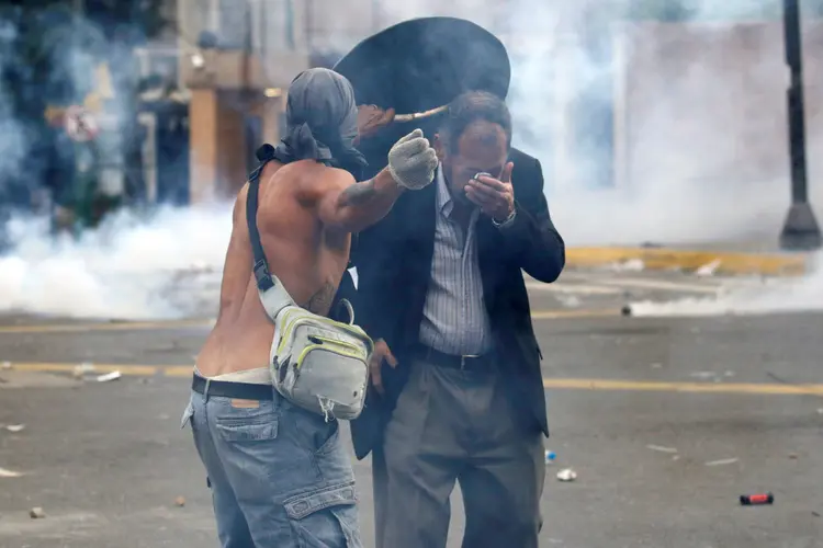 Venezuela: resolução foi aprovada por 450 votos a favor e 35 contra (Marco Bello/Reuters)