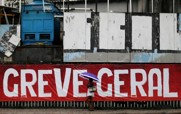 Greve geral, no Rio de Janeiro, contra as reformas do governo Temer (Sergio Moraes/Reuters)