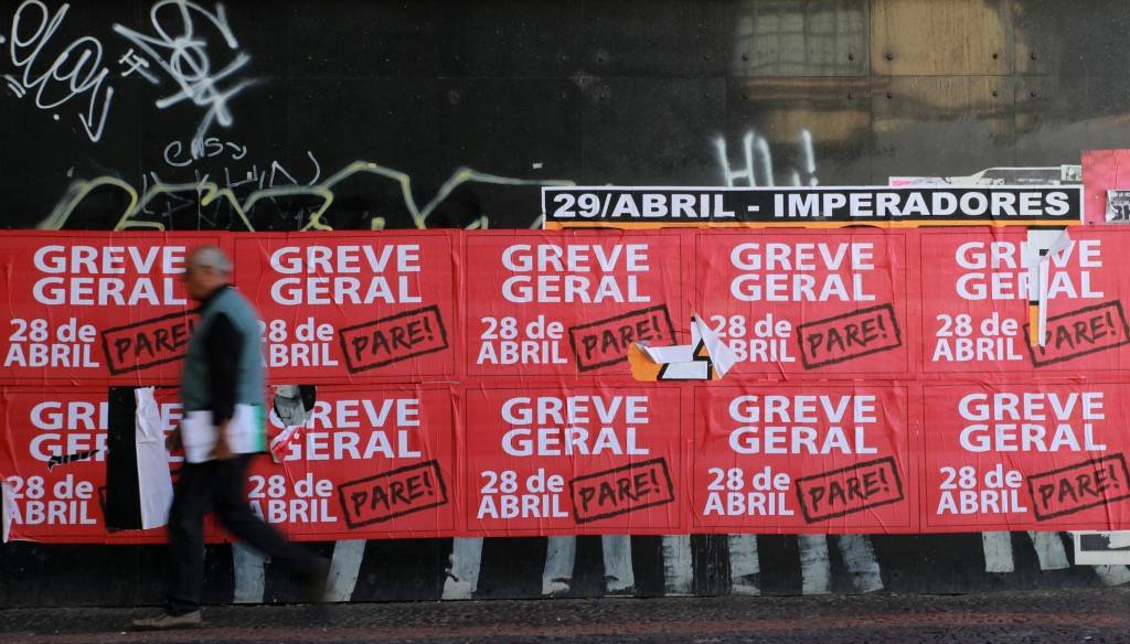 Greve geral não deve afetar reformas, dizem especialistas