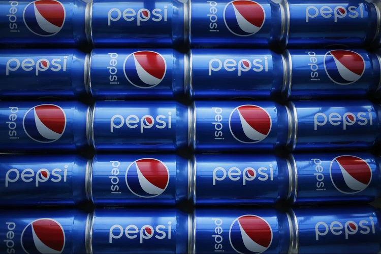 PepsiCo e a rival Coca-Cola concentraram-se na venda de pacotes menores e com maiores margens em mercados desenvolvidos (Luke Sharrett/Bloomberg/Bloomberg)