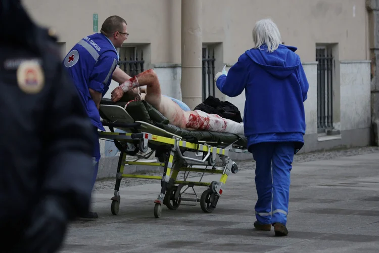 Explosões em São Petesburgo: duas pessoas estão sendo procuradas pela polícia da Rússia (Anton Vaganov/Reuters)