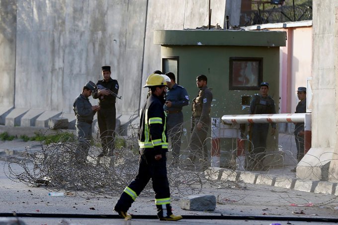 EI reivindica atentado contra Ministério da Defesa afegão