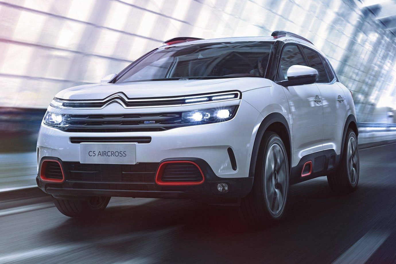 Citroën C5 AirCross: ousado, híbrido e com suspensão hidráulica