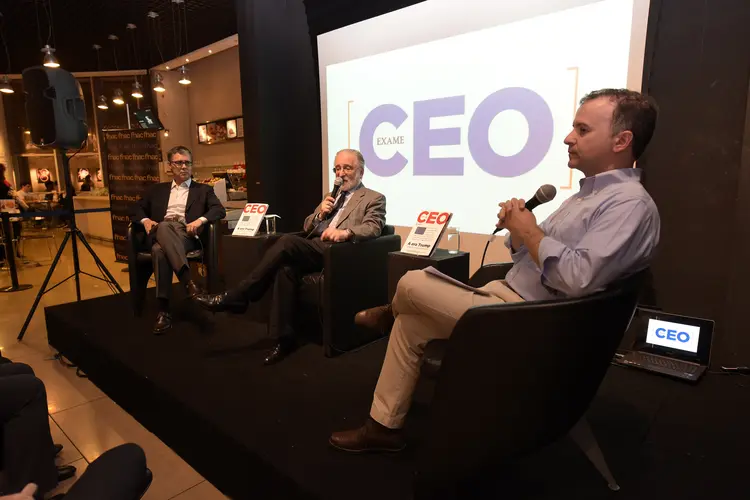 Evento de lançamento da EXAME CEO com Celso Toledo, Roberto Abdenur e André Lahoz (Flávio Santana/Biofoto/Site Exame)