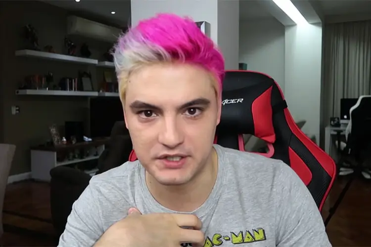 Felipe Neto: o youtuber revelou que sofre com depressão e incentivou que as pessoas na mesma situação procurem ajuda profissional (Felipe Neto/Youtube/Reprodução)