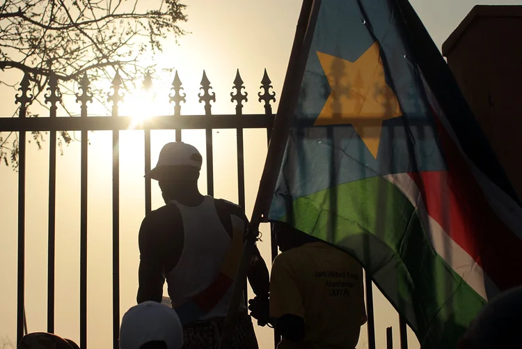 Sudão do Sul: na assinatura do acordo estiveram presentes tantos representantes da facção rebelde liderada por Riek Machar como do governo de Salva Kiir (Spencer Platt/Getty Images)