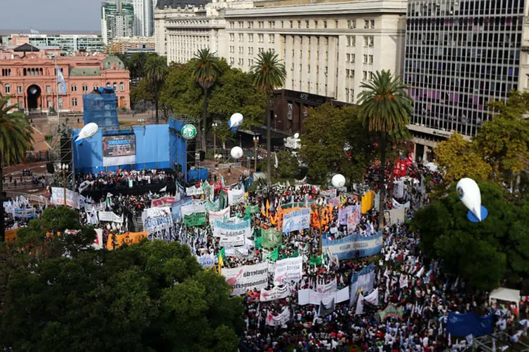 Argentina: a greve nacional foi defendida em seis grandes manifestações opositoras em março (Marcos Brindicci/Reuters)