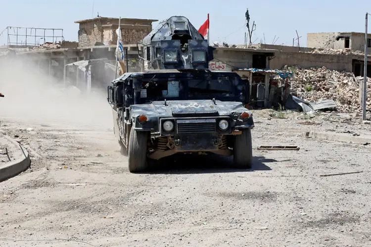 Exército do Iraque retomando histórica cidade próxima de Mosul do EI 26/04/2017 (Ahmed Jadallah/Reuters)