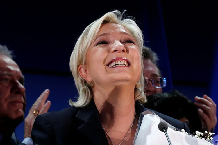 Marine Le Pen: "São páginas de extrema direita e conspiratórias que muitas vezes denunciam os meios de comunicação tradicionais como mentirosos e corruptos", disse o investigador (Pascal Rossignol/Reuters)