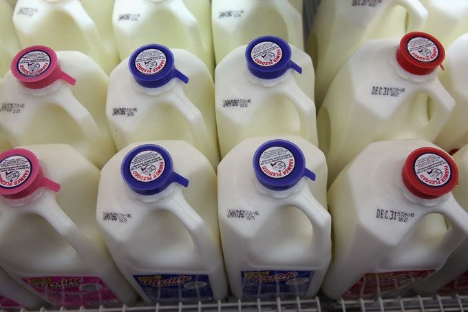 Trump ameaça Canadá por dificultar produtores de leite dos EUA