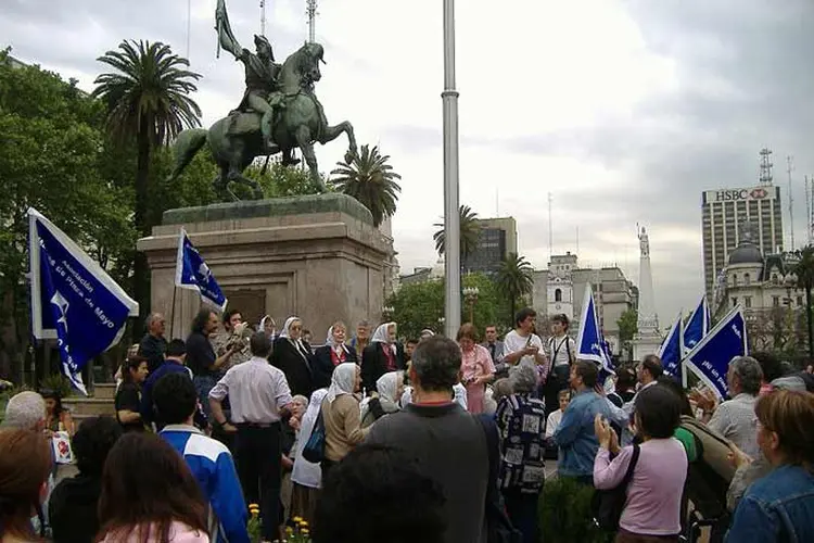 Manifestação das Mães da Praça de Maio, em Buenos Aires. (George / CC/Wikimedia Commons)