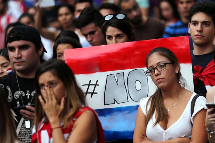 Paraguai: no último sábado, um manifestante foi morto pelas mãos da política durante uma intervenção no Congresso (Marcos Brindicci/Reuters)