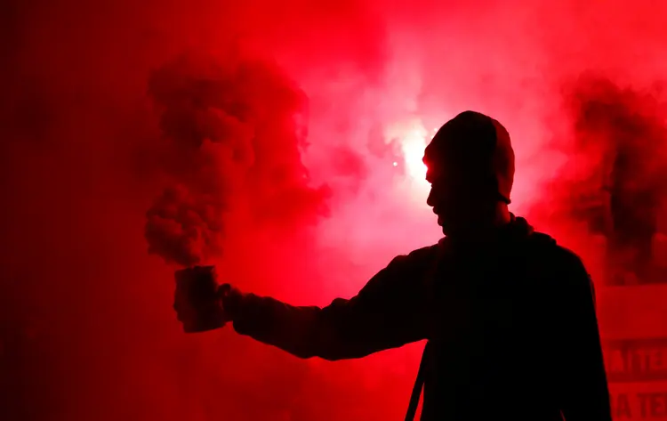 Manifestantes em SP: A polícia usou bombas, balas de borracha e canhão de água (Nacho Doce/Reuters)