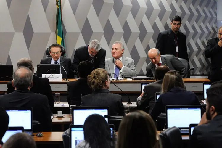 Abuso de autoridade: a votação foi feita depois de mais de três horas de discussão entre os senadores (Edilson Rodrigues/Agência Senado)