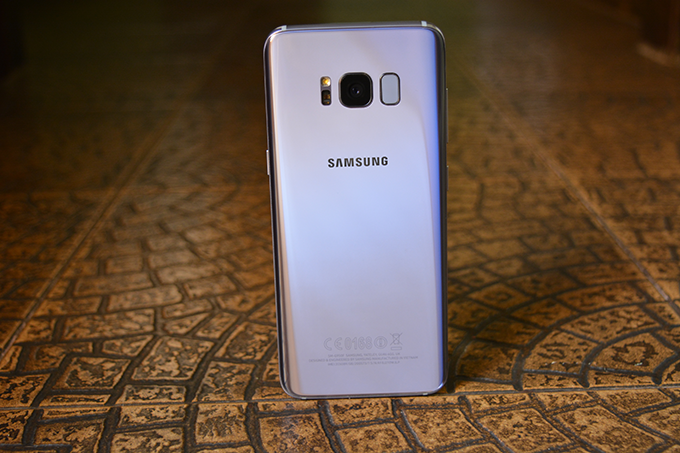 Samsung lança smartphone com configuração digna de notebook