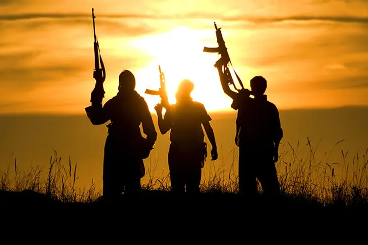 Guerra contra terroristas: estudo diz que mortos que foram informados pelas forças locais e americanas como militantes na verdade podem ter sido civis (zabelin/Thinkstock)