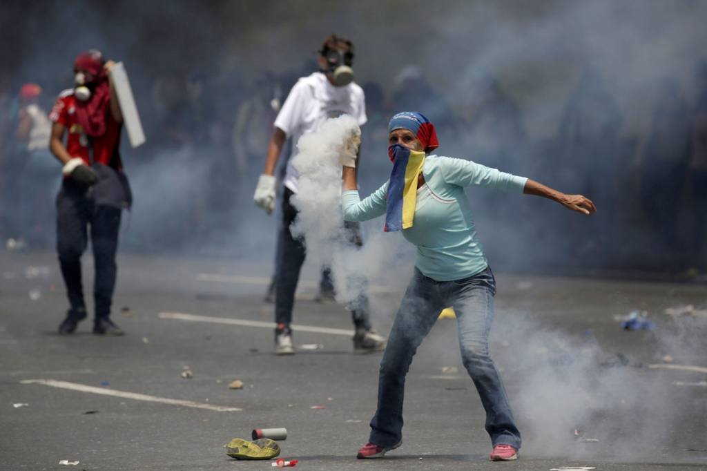 Após protestos, segunda morte é confirmada na Venezuela
