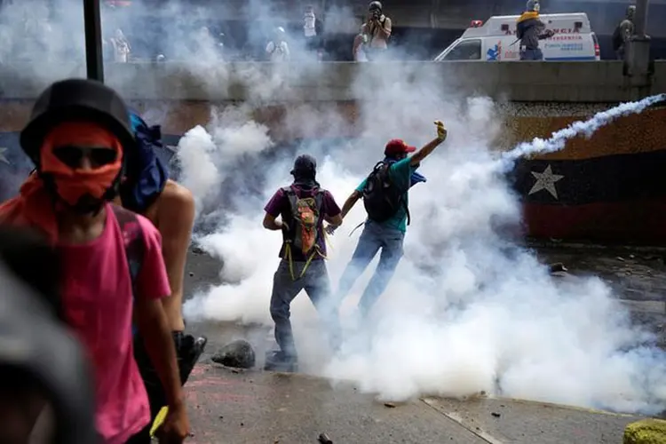 Venezuela: o protesto em que morreu o jovem foi registrado depois de uma grande manifestação opositora em Caracas que terminou em confusão, com o balanço de 19 feridos e 30 presos (Marco Bello)