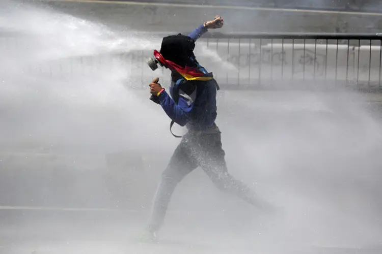 Venezuela: os protestos se intensificaram nos últimos dias, mas segundo os militantes "o povo continuará nas ruas" (Marco Bello/Reuters)