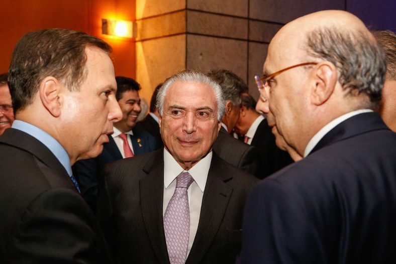 Temer diz a empresários que "Brasil está de volta" na economia