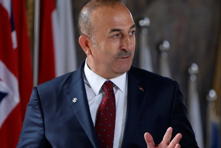Mevlüt Cavusoglu: Ancara teme que as armas americanas acabem sendo utilizadas contra suas próprias Forças Armadas (Darrin Zammit Lupi/Reuters)
