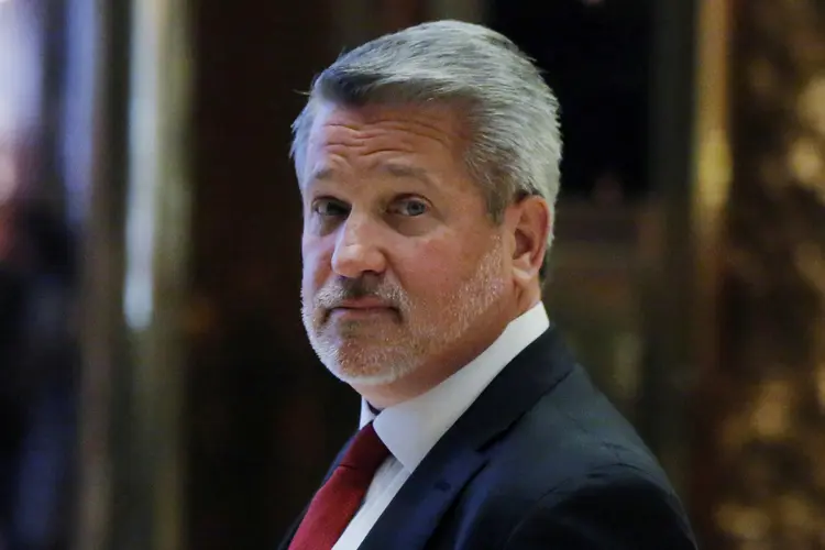 Bill Shine: executivo será substituído por Suzanne Scott, vice-presidente-executiva de programação da Fox News, e Jay Wallace, vice-presidente-executivo de notícias (Lucas Jackson/Getty Images)