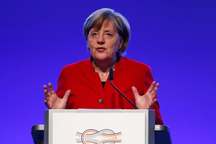 Angela Merkel: seu partido conquistou entre 33 e 34% dos votos no estado federal de Schleswig-Holstein (Fabrizio Bensch/Reuters)