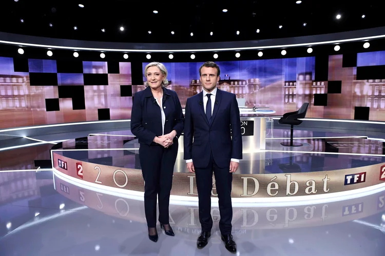 Eleições na França: O partido de Macron disse estar tomando ações legais após uma campanha na internet que acusa Macron de ter escondido fundos em um paraíso fiscal (Eric Feferberg/Reuters)