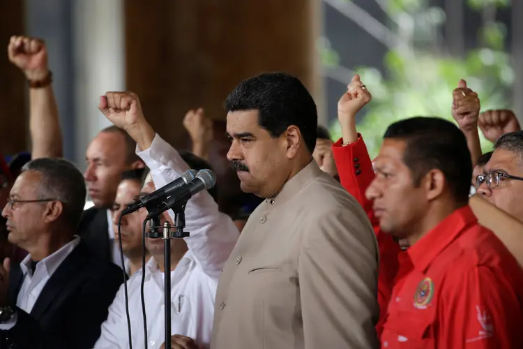 Nicolás Maduro: "não carregamos a estrela de David amarela, mas levamos o coração vermelho da vontade de lutar pela dignidade humana e vamos derrotar os nazistas do século XXI" (foto/Reuters)