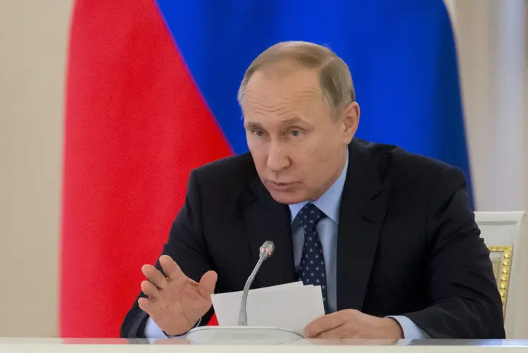 Vladimir Putin: autoridades norte-americanas disseram na segunda-feira que Trump tinha revelado informações altamente secretas para o ministro das Relações Exteriores russo (Ivan Sekretarev/Pool/Reuters)