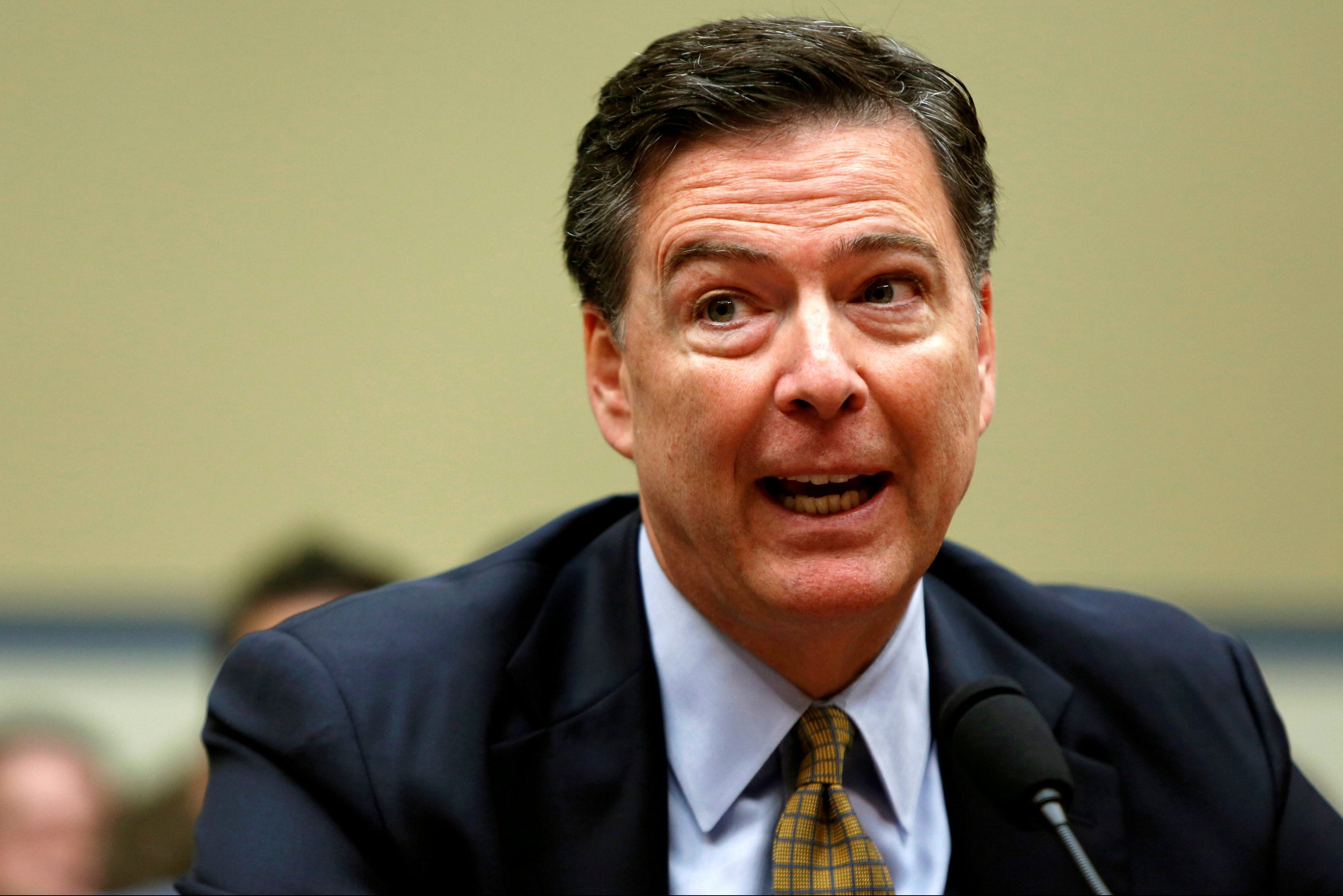Pedidos de Trump em questão russa eram "perturbadores", diz Comey
