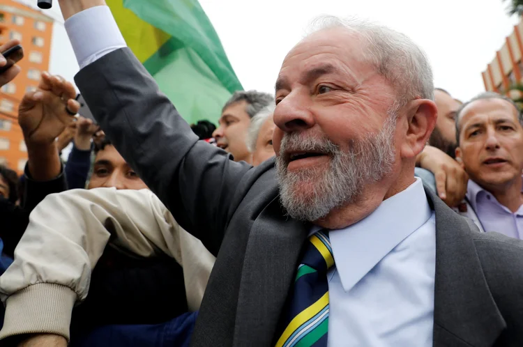 Lula: o ex-presidente já é réu desde dezembro do ano passado por tráfico de influência, lavagem de dinheiro e organização criminosa em outro episódio de compra de MP, no caso a 627 de 2013 (Nacho Doce/Reuters)
