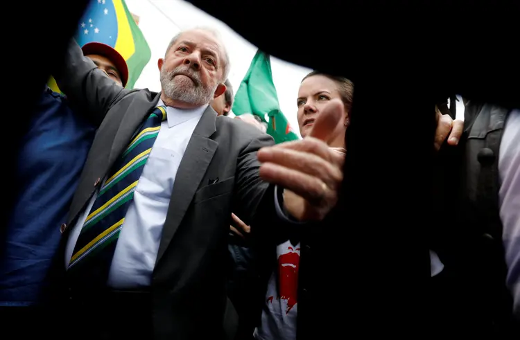 Lula: ele se tornou nesta quarta o 1º ex-presidente condenado por corrupção na história do Brasil (Nacho Doce/Reuters)