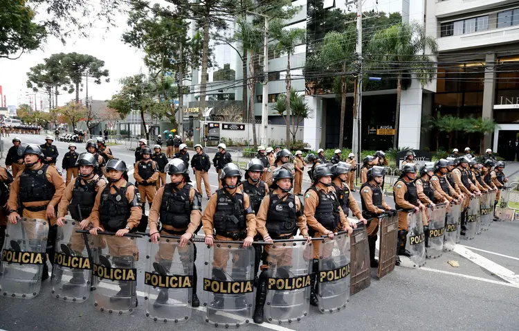 Curitiba: o esquema de segurança empregou cerca de 3 mil profissionais das esferas federal, estadual e municipal (Rodolfo Buhrer/Reuters)