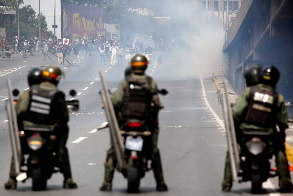 UE pede que Venezuela investigue incidentes e libere opositores