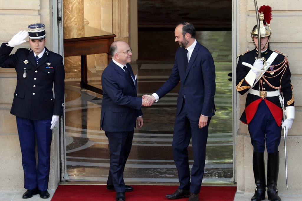 Macron nomeia conservador Édouard Philippe como premiê da França
