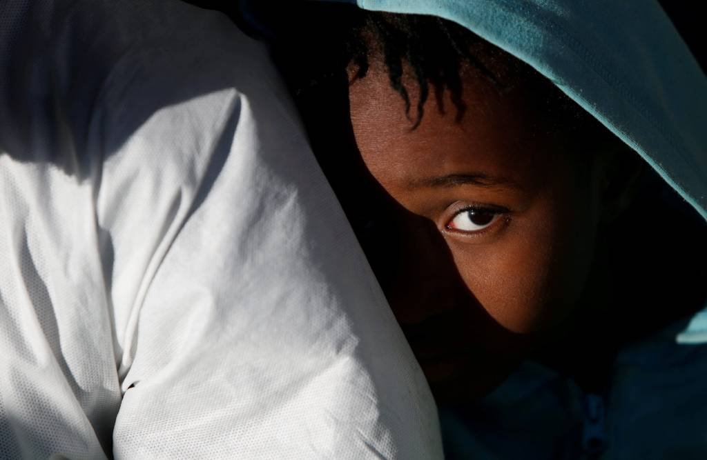 Dezenas de migrantes morrem em nova tragédia no Mediterrâneo