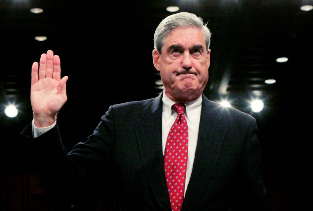 Governo dos EUA aprova Mueller para investigação sobre a Rússia