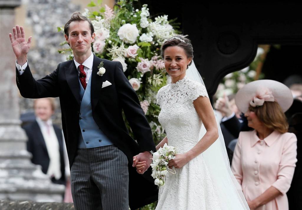 Pippa Middleton e o marido, o empresário James Matthews: cerimônia foi realizada neste sábado (Justin Tallis/Reuters)
