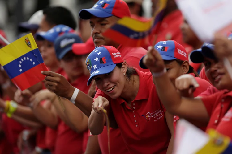 Venezuela: "convoco massivamente todo o povo da Venezuela às ruas na terça-feira, com uma bandeira tricolor da paz, da tolerância, do amor", disse o líder (Marco Bello/Reuters)