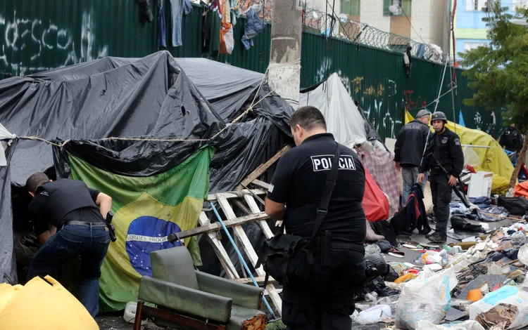 Cracolândia: "Quero ver o prefeito me ressarcir. Pago água, luz, IPTU e tudo" (Paulo Whitaker/Reuters)