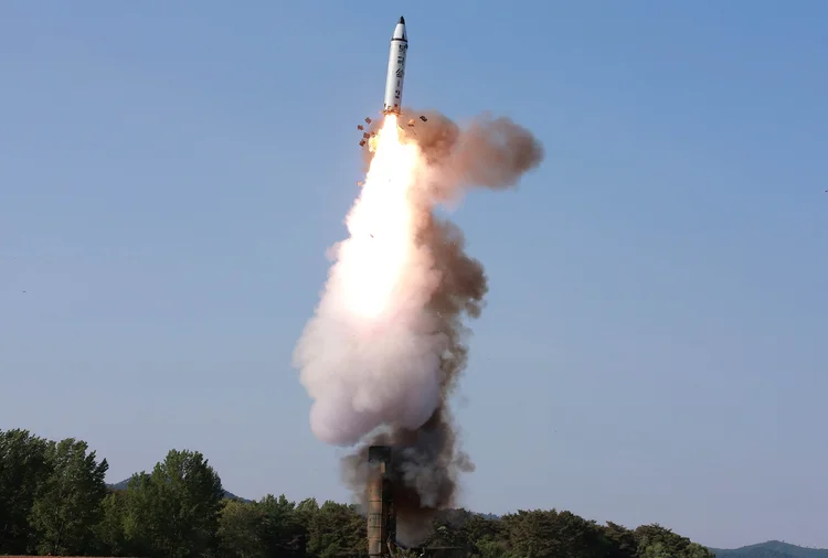 Míssil: imagens do planeta foram retiradas de uma grande altura (KCNA/Reuters)